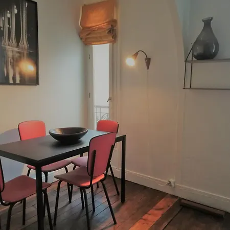 Cosy & Charming Flat Of 38m2 * パリ